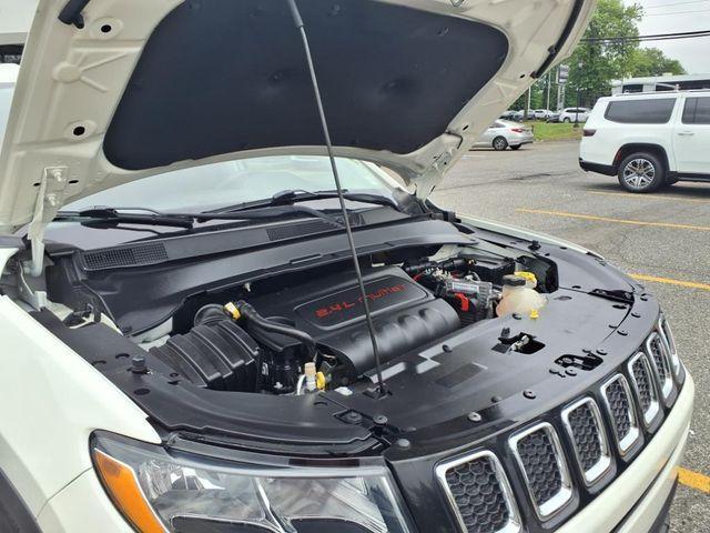 Photo of 2020 White Clearcoat Jeep Compass