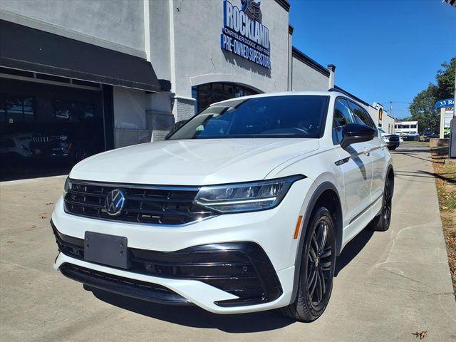 Photo of 2022 Oryx White Pearl Effect Volkswagen Tiguan