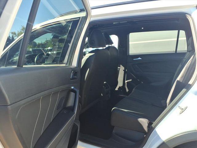 Photo of 2022 Oryx White Pearl Effect Volkswagen Tiguan