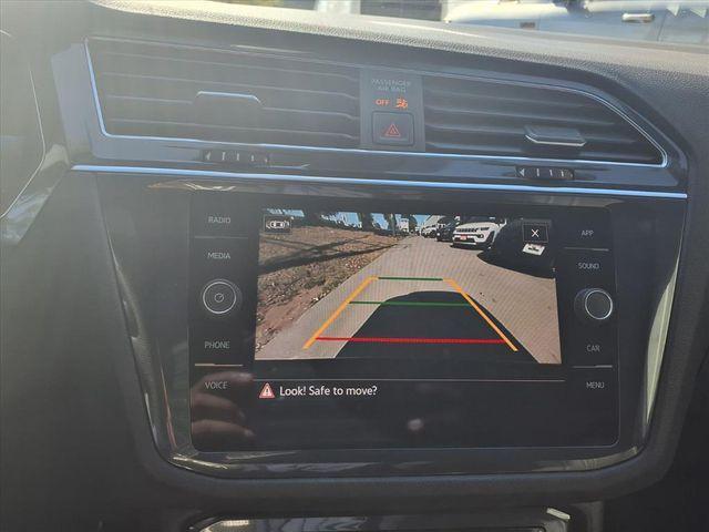 Photo of 2022 Oryx White Pearl Effect Volkswagen Tiguan