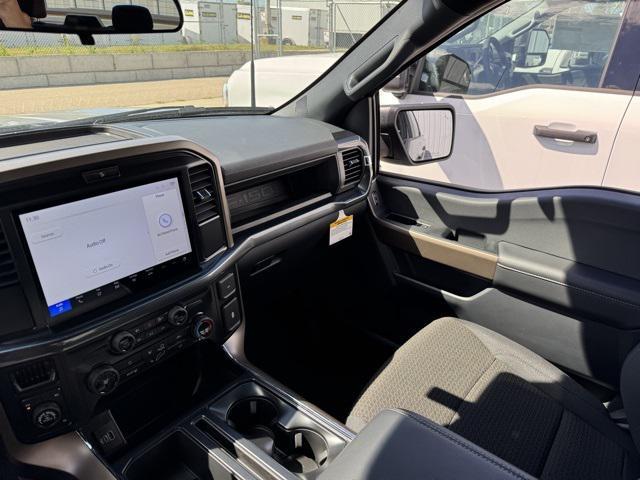 Photo of 2025 Iconic Silver Metallic Ford F-150