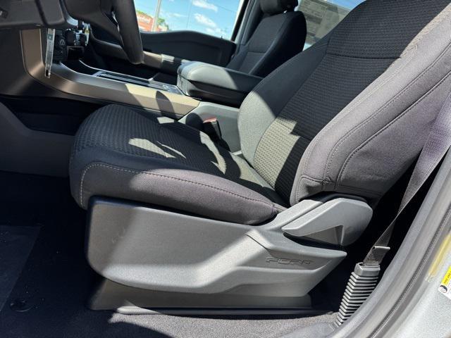 Photo of 2025 Iconic Silver Metallic Ford F-150