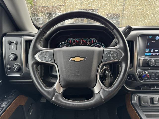 Photo of 2017 Silver Ice Metallic Chevrolet Silverado 1500