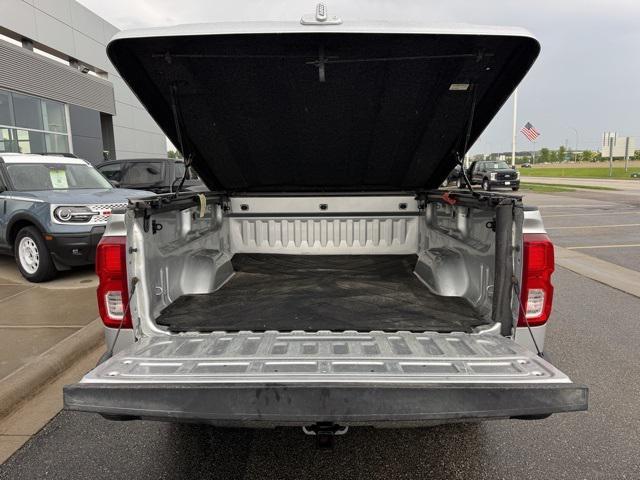 Photo of 2017 Silver Ice Metallic Chevrolet Silverado 1500