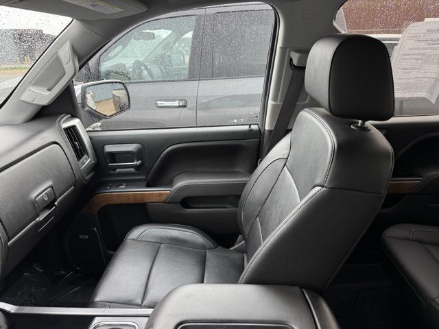 Photo of 2017 Silver Ice Metallic Chevrolet Silverado 1500