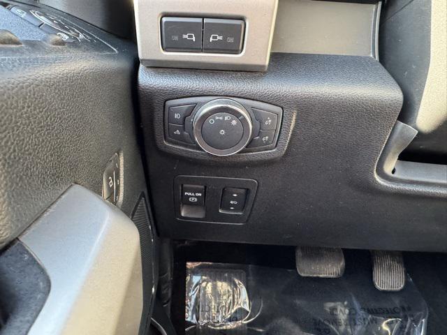 Photo of 2019 White Ford F-150