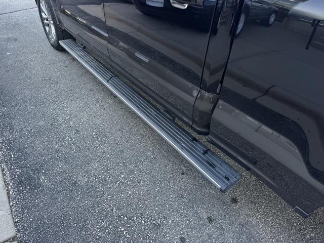 Photo of 2024 Agate Black Metallic Ford F-150