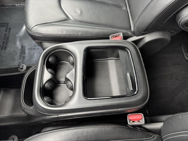 Photo of 2022 Brilliant Black Crystal Pearlcoat Chrysler Pacifica Hybrid