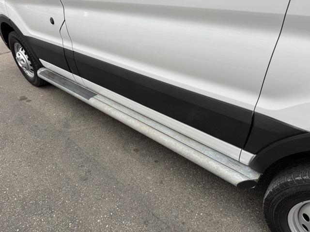 Photo of 2023 Oxford White Ford Transit-250