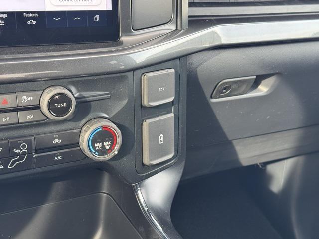 Photo of 2025 Oxford White Ford F-150