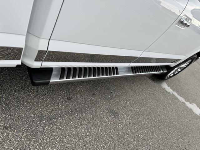 Photo of 2016 Oxford White Ford F-150