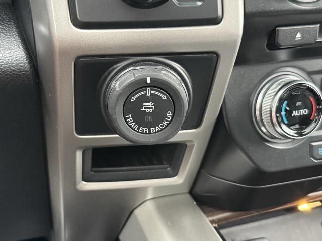 Photo of 2016 Oxford White Ford F-150