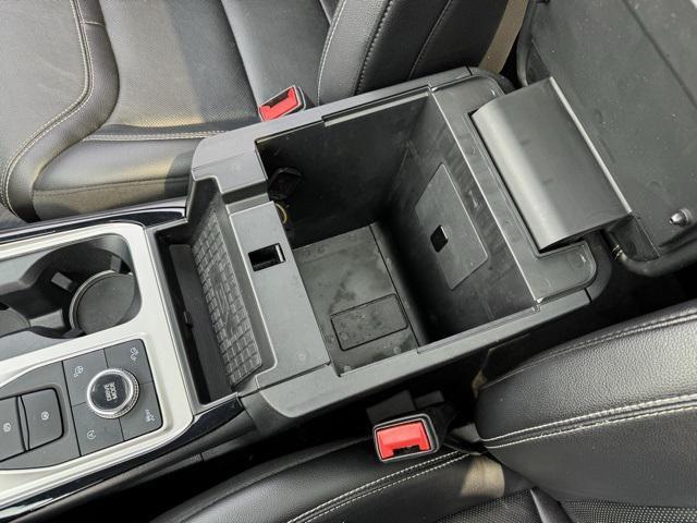 Photo of 2021 Infinite Blue Metallic Tinted Clearcoat Ford Explorer