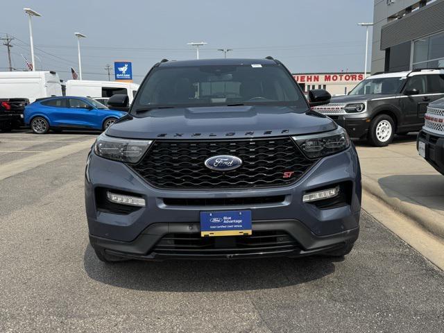 Photo of 2021 Infinite Blue Metallic Tinted Clearcoat Ford Explorer