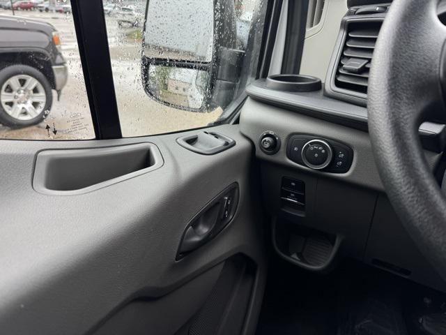Photo of 2023 Oxford White Ford Transit-350