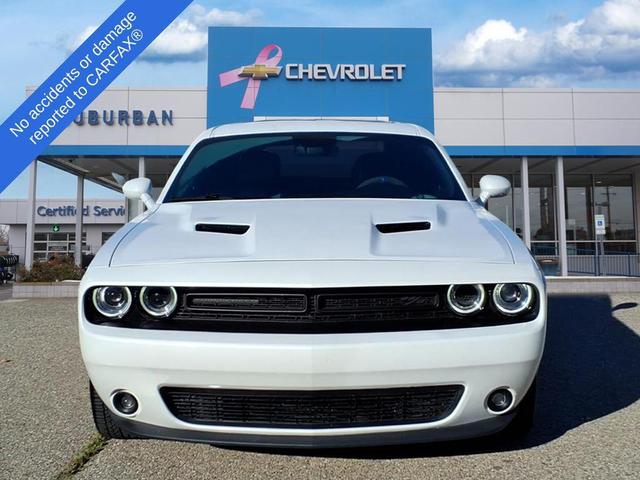 Photo of 2016 Ivory White Tri-Coat Pearl Dodge Challenger