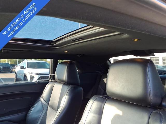Photo of 2016 Ivory White Tri-Coat Pearl Dodge Challenger