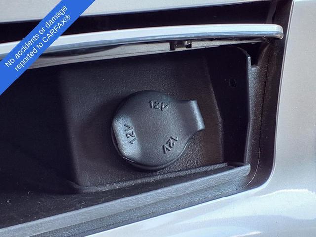 Photo of 2007 Midnight Blue Saturn Aura