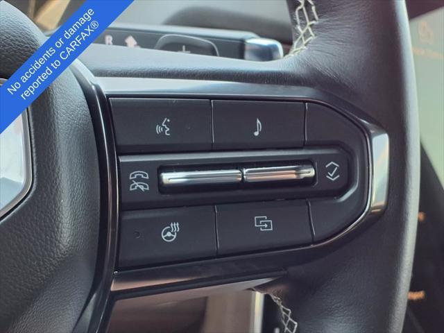 Photo of 2025 White Frost Tricoat GMC Yukon