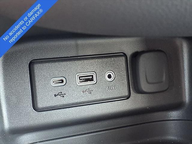 Photo of 2022 Blue Glow Metallic Chevrolet Equinox