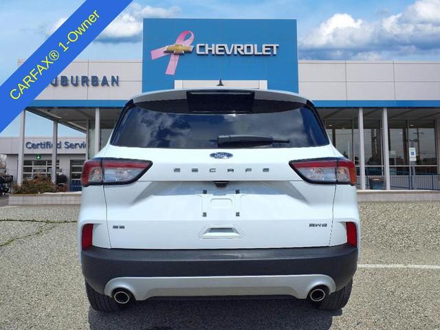 Photo of 2022 Oxford White Ford Escape