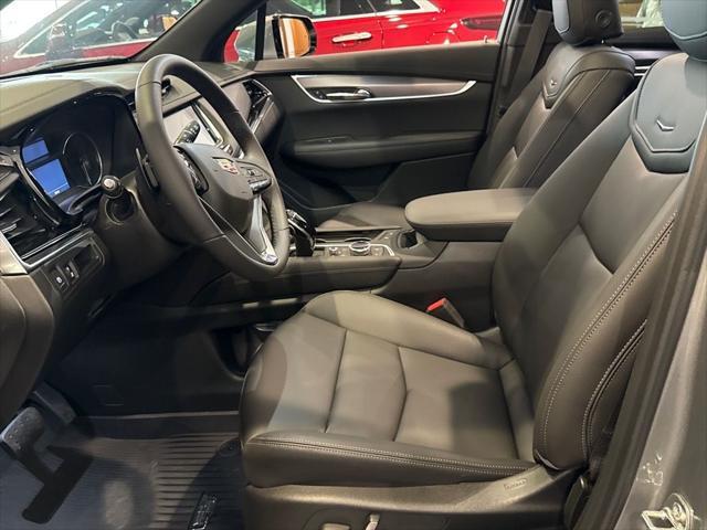 Photo of 2025 Argent Silver Metallic Cadillac XT6