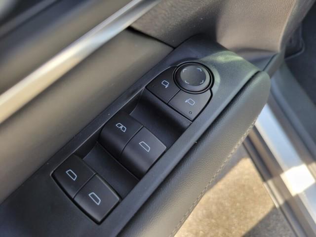 Photo of 2026 Summit White GMC Terrain