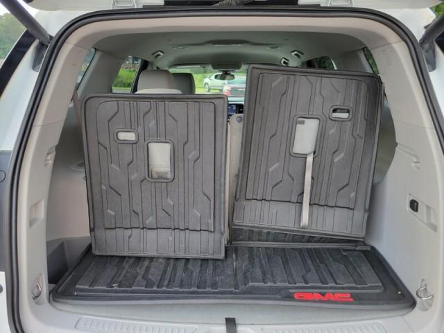 Photo of 2021 Summit White GMC Acadia