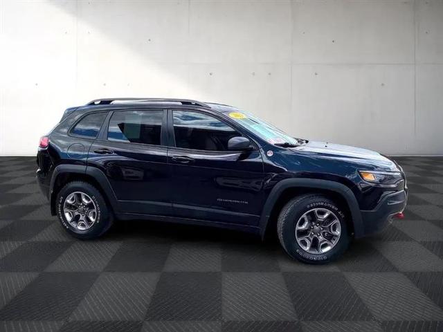 Photo of 2019 Diamond Black Crystal Jeep Cherokee