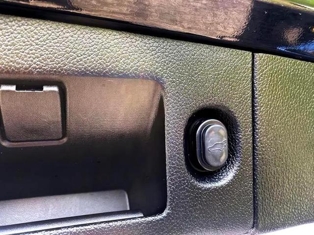 Photo of 2018 Onyx Black GMC Yukon XL
