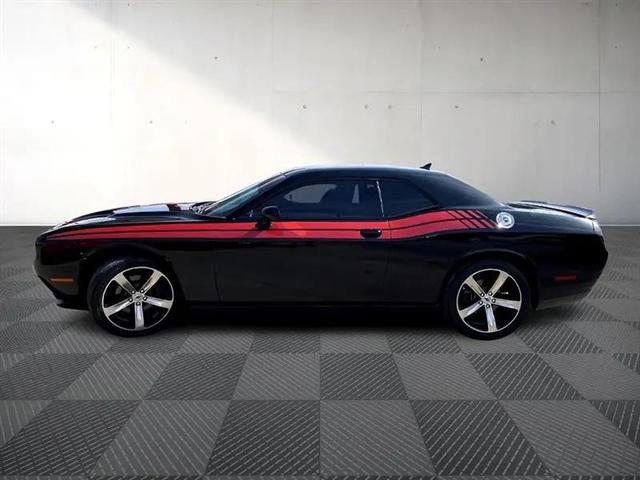 Photo of 2015 Pitch Black Clearcoat Dodge Challenger