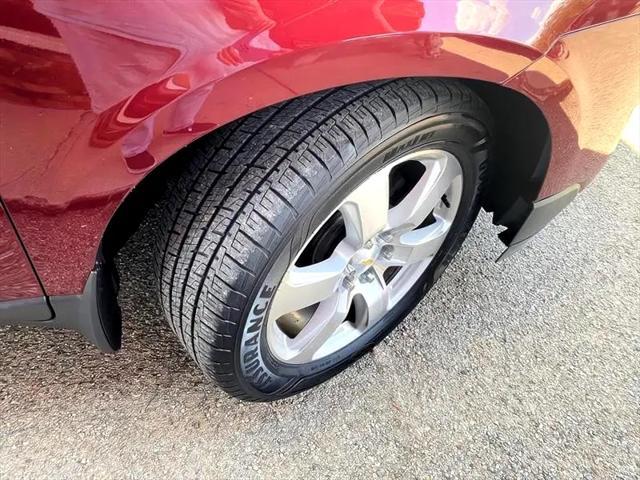 Photo of 2017 Siren Red Tintcoat Chevrolet Traverse