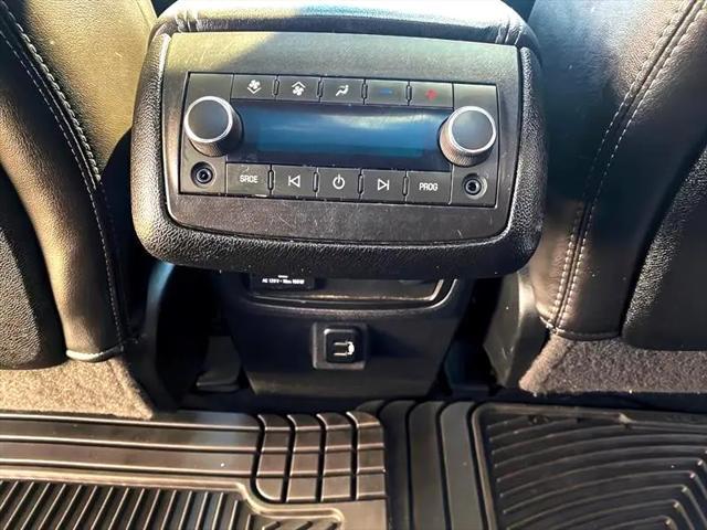 Photo of 2017 Siren Red Tintcoat Chevrolet Traverse