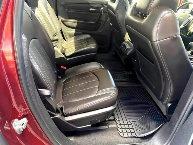 Photo of 2017 Siren Red Tintcoat Chevrolet Traverse