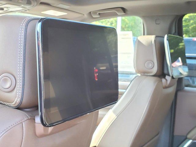 Photo of 2025 Radiant Red Tintcoat Chevrolet Suburban