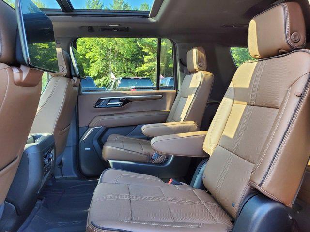 Photo of 2025 Radiant Red Tintcoat Chevrolet Suburban