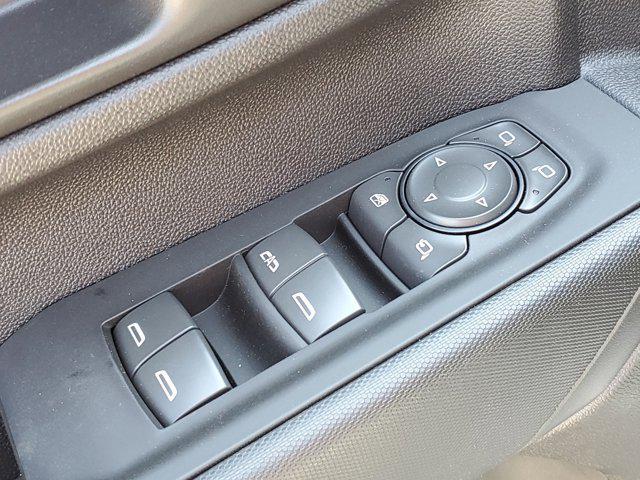 Photo of 2025 Summit White Chevrolet Silverado 3500