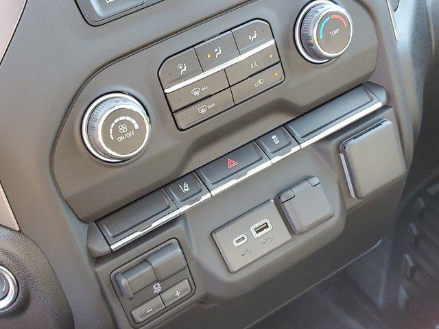 Photo of 2025 Summit White Chevrolet Silverado 3500
