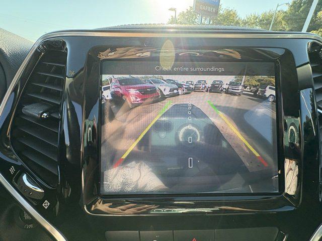 Photo of 2019 Granite Crystal Metallic Clearcoat Jeep Cherokee