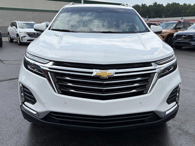 Photo of 2024 Summit White Chevrolet Equinox