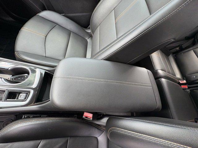 Photo of 2024 Summit White Chevrolet Equinox