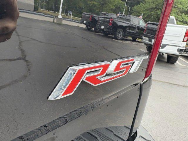 Photo of 2023 Black Chevrolet Silverado 1500