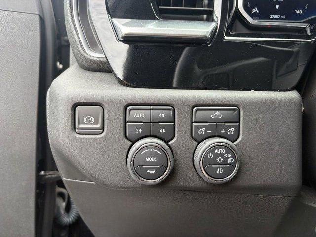 Photo of 2023 Black Chevrolet Silverado 1500
