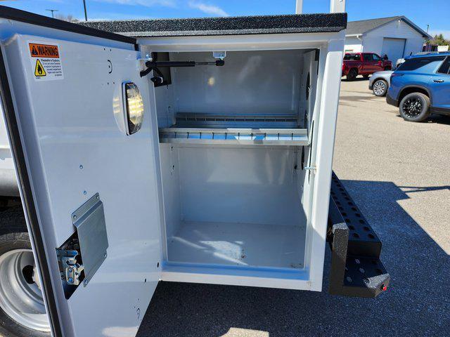 Photo of 2025 Summit White Chevrolet Silverado 3500