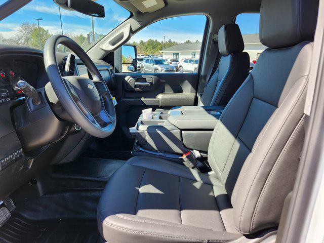 Photo of 2025 Summit White Chevrolet Silverado 3500