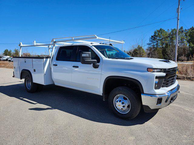Photo of 2025 Summit White Chevrolet Silverado 3500