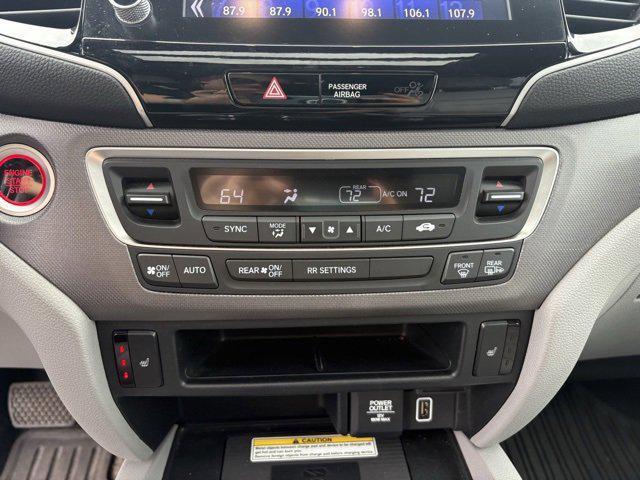 Photo of 2021 Gray Honda Ridgeline