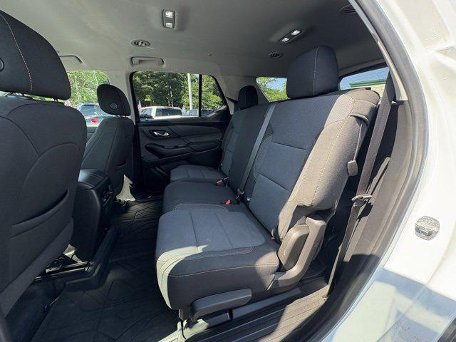 Photo of 2020 Summit White Chevrolet Traverse