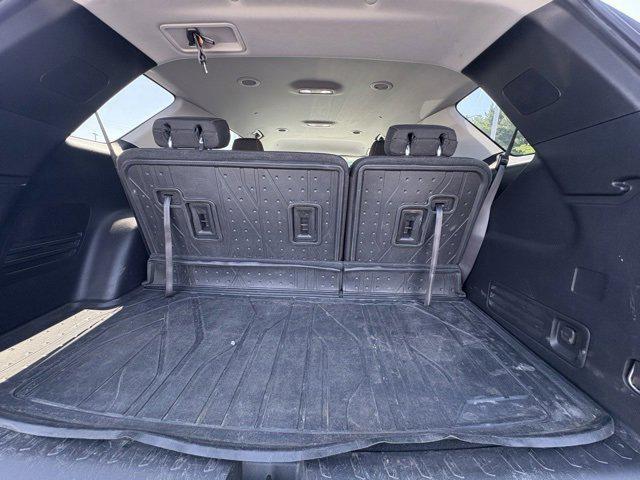 Photo of 2020 Summit White Chevrolet Traverse