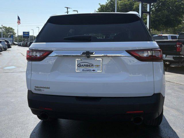 Photo of 2020 Summit White Chevrolet Traverse